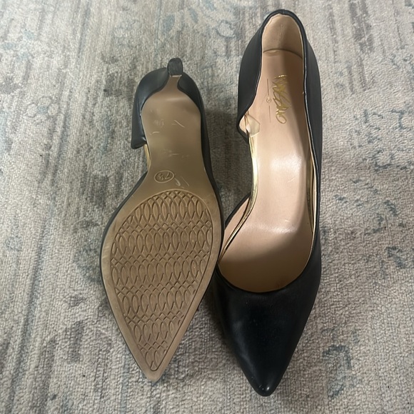 Mossimo black pump heels - Picture 3 of 5